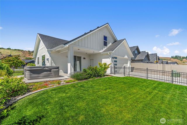 1007 Racine Springs Drive, Wenatchee, WA 98801