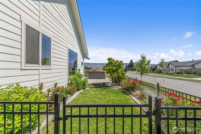 1007 Racine Springs Drive, Wenatchee, WA 98801