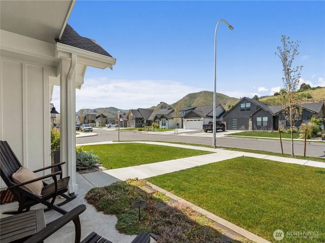 1007 Racine Springs Drive, Wenatchee, WA 98801