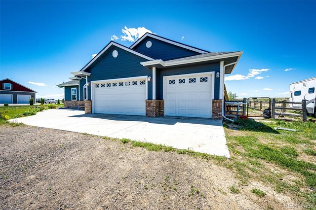 59466 E Commanche Way, Strasburg, CO 80136