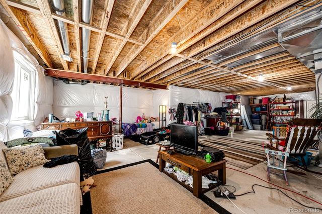 59466 E Commanche Way, Strasburg, CO 80136