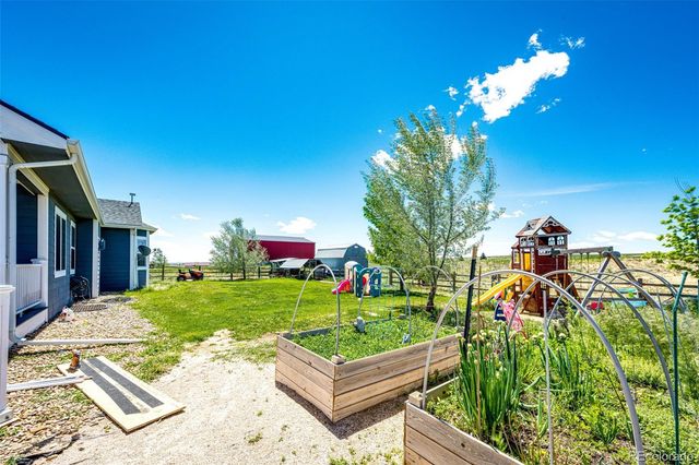 59466 E Commanche Way, Strasburg, CO 80136