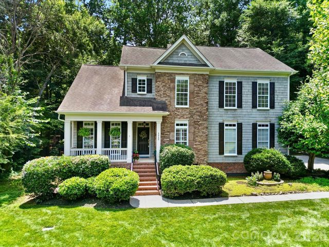1512 Calvin Hal Road, Lake Wylie, SC 29710