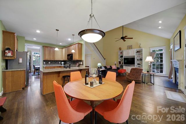 1512 Calvin Hal Road, Lake Wylie, SC 29710