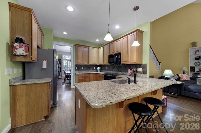 1512 Calvin Hal Road, Lake Wylie, SC 29710