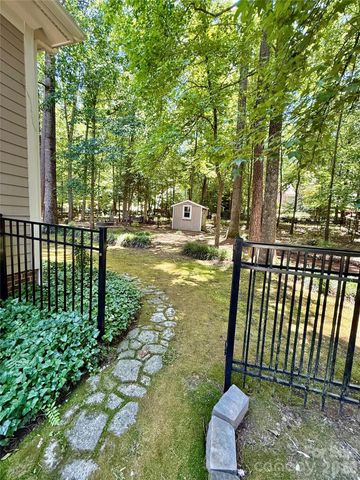 1512 Calvin Hal Road, Lake Wylie, SC 29710