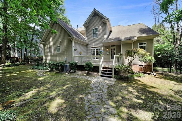 1512 Calvin Hal Road, Lake Wylie, SC 29710