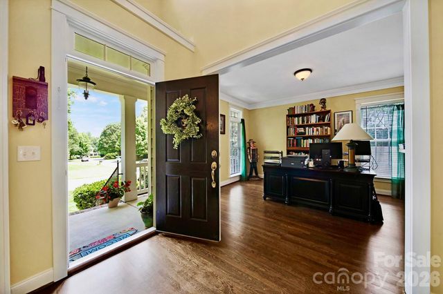 1512 Calvin Hal Road, Lake Wylie, SC 29710