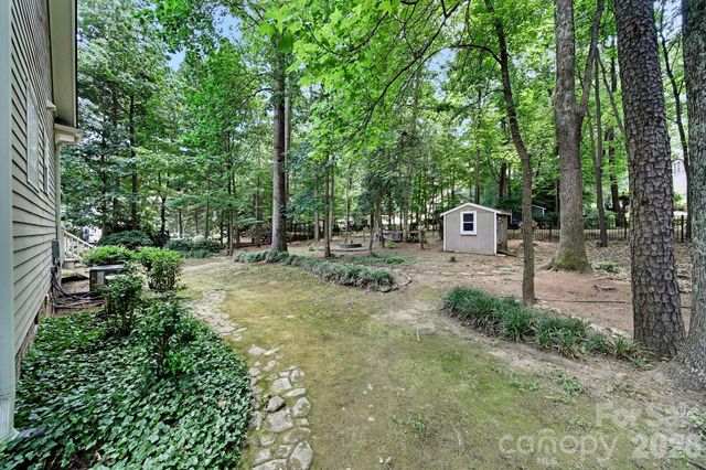 1512 Calvin Hal Road, Lake Wylie, SC 29710