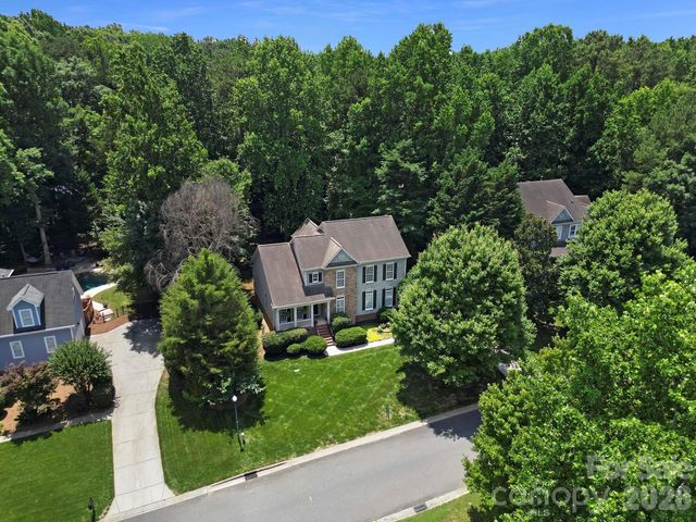 1512 Calvin Hal Road, Lake Wylie, SC 29710