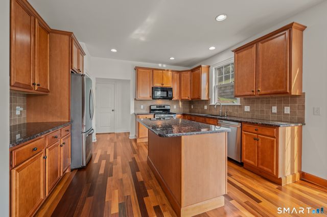 5 Rolling Hills Drive, Seymour, CT 06483