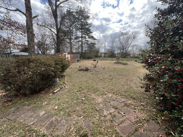 822 Garrettsburg Rd, Clarksville, TN 37042