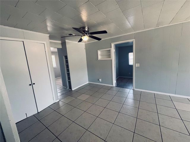 5237 1ST STREET, Zephyrhills, FL 33542