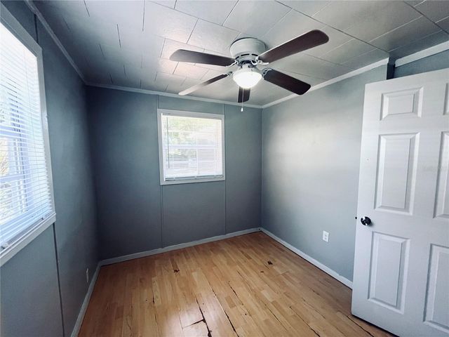 5237 1ST STREET, Zephyrhills, FL 33542
