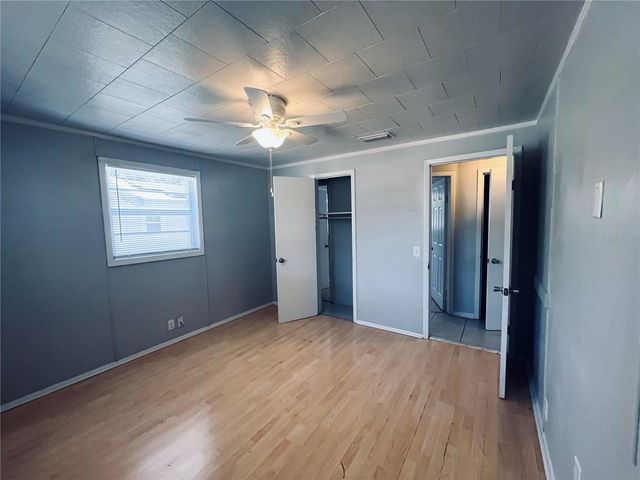5237 1ST STREET, Zephyrhills, FL 33542