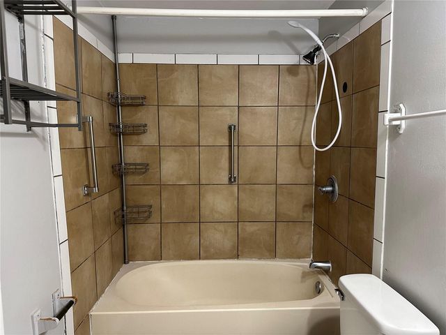 5237 1ST STREET, Zephyrhills, FL 33542