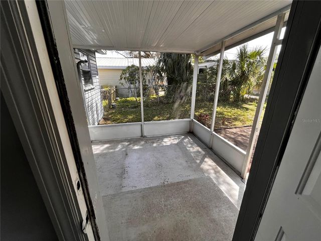 5237 1ST STREET, Zephyrhills, FL 33542