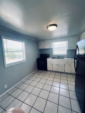 5237 1ST STREET, Zephyrhills, FL 33542
