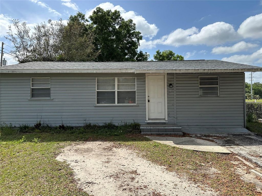 5237 1ST STREET, Zephyrhills, FL 33542