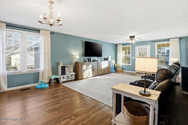 205 W South Street, Fremont, NC 27830