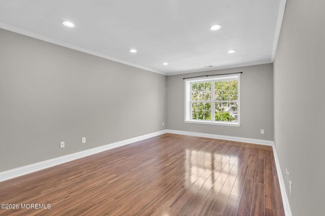 30 Brookfield Drive, Jackson, NJ 08527