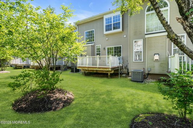 30 Brookfield Drive, Jackson, NJ 08527