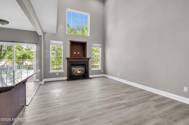 30 Brookfield Drive, Jackson, NJ 08527
