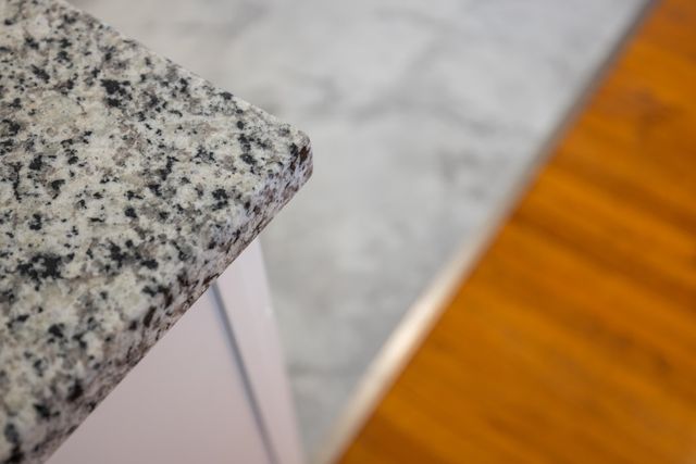 1726 MOUNTAIN VALLEY RD, Keezletown, VA 22832