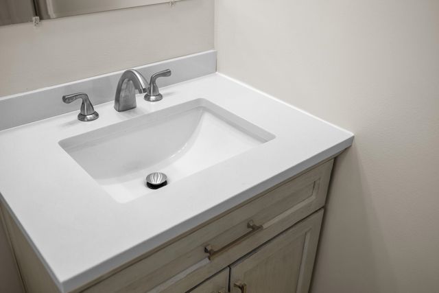 1726 MOUNTAIN VALLEY RD, Keezletown, VA 22832