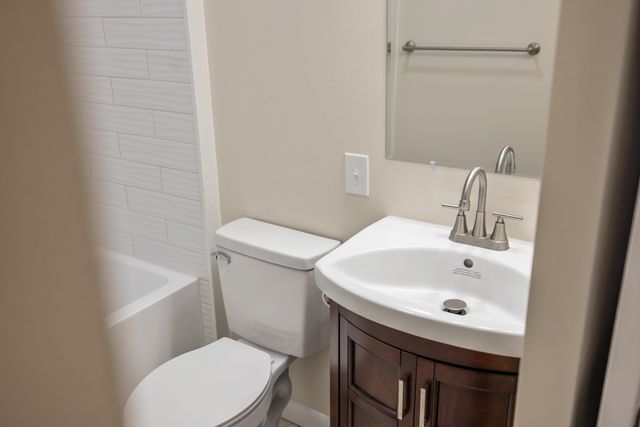 1726 MOUNTAIN VALLEY RD, Keezletown, VA 22832