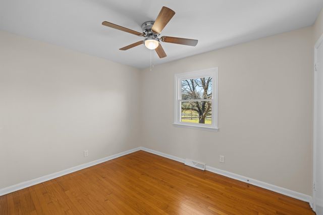 1726 MOUNTAIN VALLEY RD, Keezletown, VA 22832