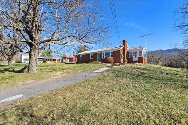1726 MOUNTAIN VALLEY RD, Keezletown, VA 22832