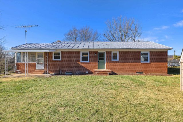 1726 MOUNTAIN VALLEY RD, Keezletown, VA 22832