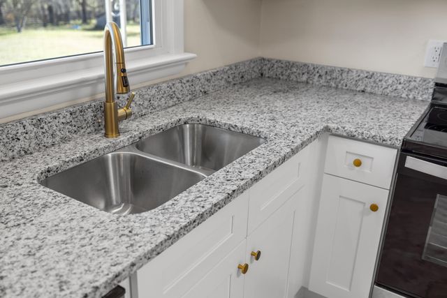 1726 MOUNTAIN VALLEY RD, Keezletown, VA 22832