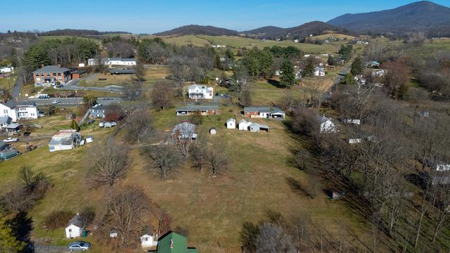 1726 MOUNTAIN VALLEY RD, Keezletown, VA 22832