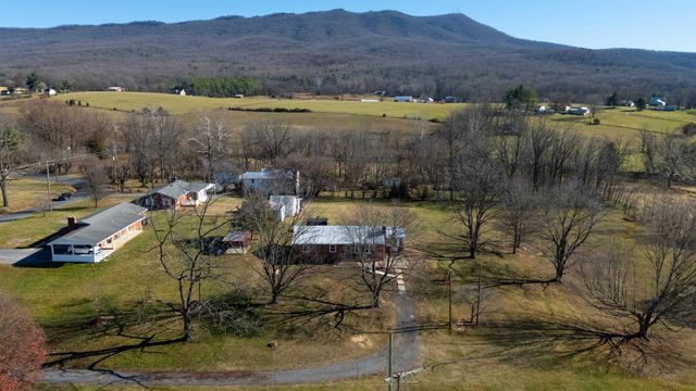 1726 MOUNTAIN VALLEY RD, Keezletown, VA 22832