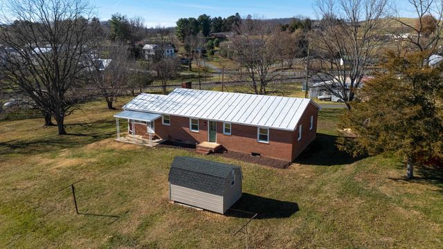 1726 MOUNTAIN VALLEY RD, Keezletown, VA 22832