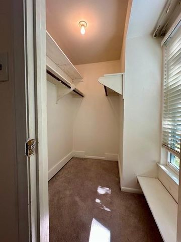 6332 Chevy Chase Drive 16, Houston, TX 77057