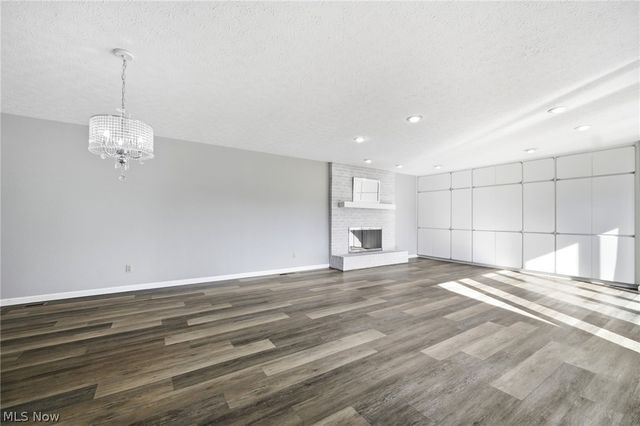 21600 Oak Bark Trail, Strongsville, OH 44149