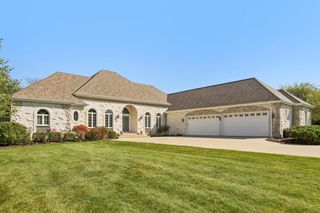 N42W27633 Alexander COURT, Pewaukee, WI 53072