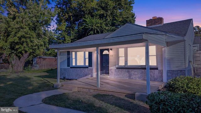 212 COAKLEY ST, Fredericksburg, VA 22401