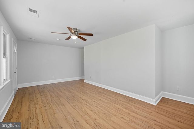 212 COAKLEY ST, Fredericksburg, VA 22401