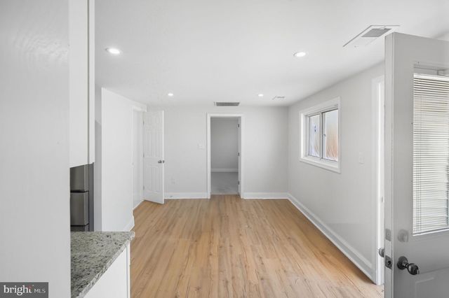 212 COAKLEY ST, Fredericksburg, VA 22401