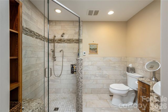 906 Indian Hill Road, Hendersonville, NC 28792