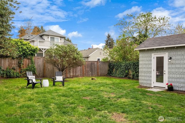 6044 25th Avenue NE, Seattle, WA 98115