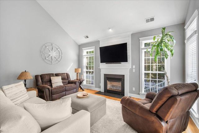 217 Carolinian Drive, Summerville, SC 29485