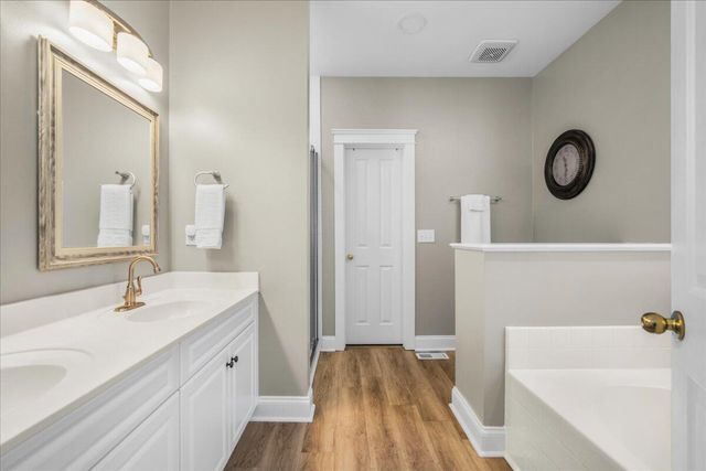 217 Carolinian Drive, Summerville, SC 29485