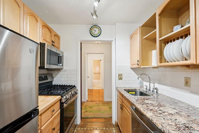 499 N Broadway 6M, White Plains, NY 10603