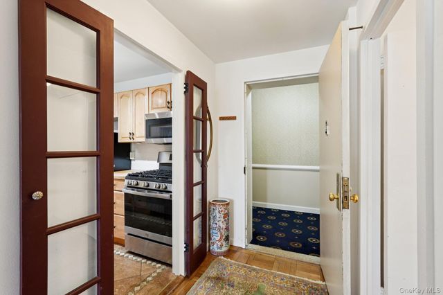 499 N Broadway 6M, White Plains, NY 10603