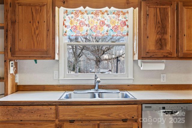 487 Julia Lane, Maggie Valley, NC 28751